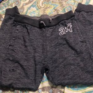 Abercrombie Kids joggers size 9/10